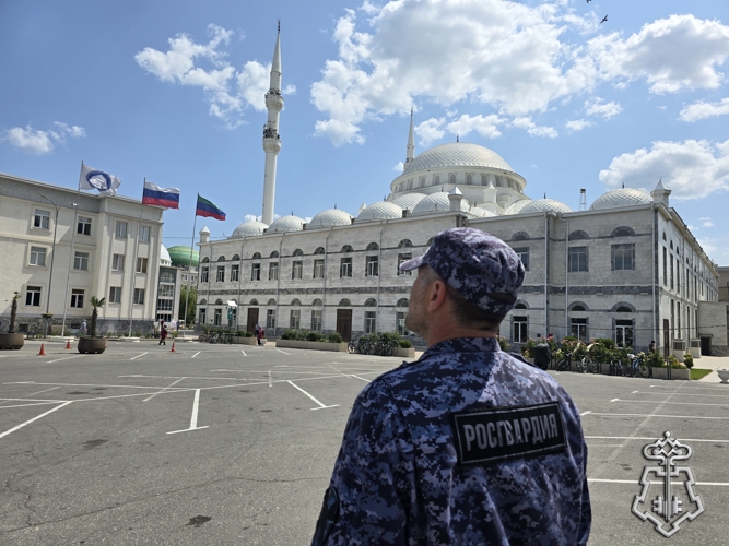 РОСГВАРДИЯ ОБЕСПЕЧИЛА ПРАВОПОРЯДОК В ПЕРИОД ПРАЗДНОВАНИЯ КУРБАН-БАЙРАМ В ДАГЕСТАНЕ