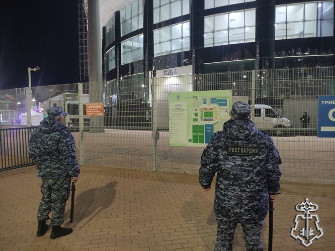 Росгвардейцы обеспечили безопасность футбольного матча Кубка России в Дагестане