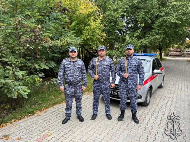В Махачкале РОСГВАРДЕЙЦЫ ПРЕСЕКЛИ НАРУШЕНИЕ ОБЩЕСТВЕННОГО ПОРЯДКА НА ОХРАНЯЕМОМ ОБЪЕКТЕ