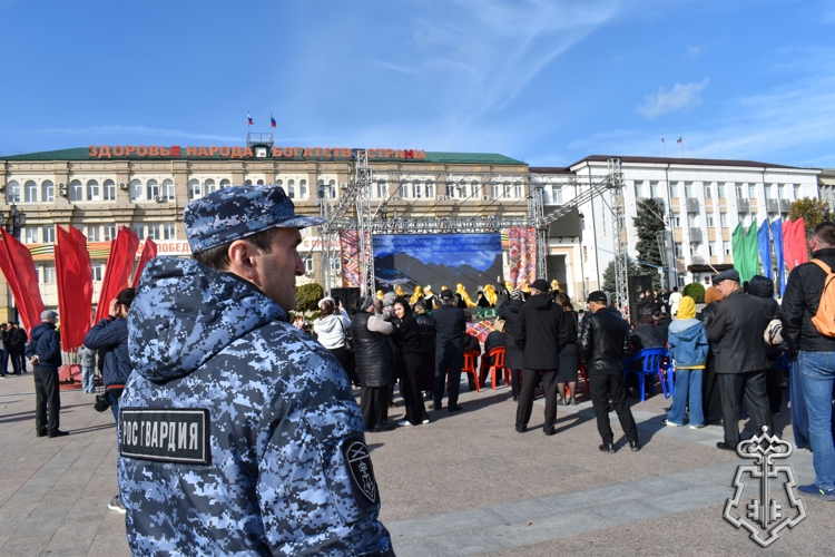 Росгвардейцы обеспечили правопорядок в День народного единства в Дагестане