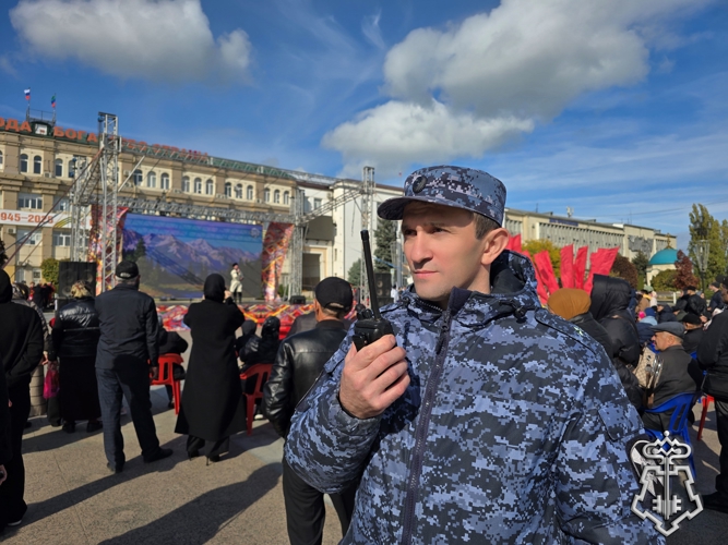Росгвардейцы обеспечили правопорядок в День народного единства в Дагестане