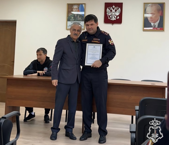 В Дагестане росгвардейцы встретились с депутатом Госдумы