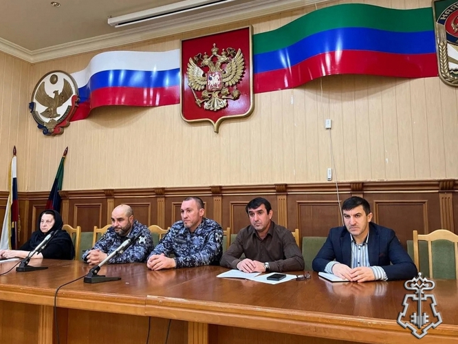 В Дагестане росгвардейцы приняли участие в заседаниях антитеррористической комиссии