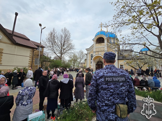 Росгвардия обеспечила безопасность во время празднования Пасхи в Дагестане