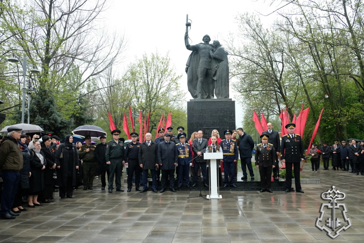 Представители Росгвардии в Дагестане стали участниками акции «Вахта памяти»
