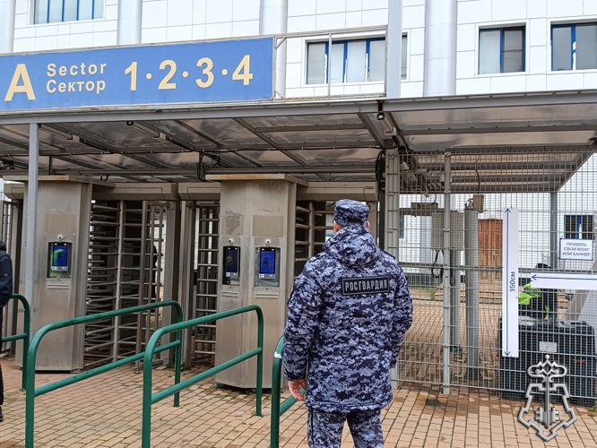 Росгвардейцы обеспечили правопорядок на футбольном матче Российской премьер-лиги в Дагестане