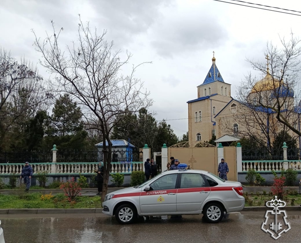 Росгвардейцы обеспечили безопасность во время празднования православного праздника Вербное воскресенье в Дагестане