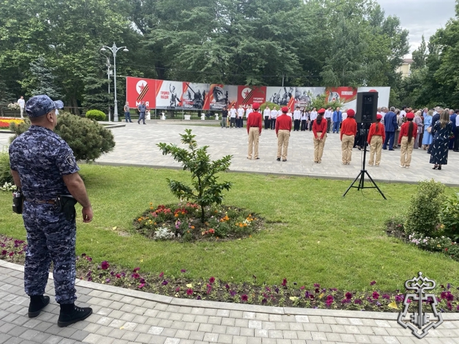 Росгвардия обеспечила охрану общественного порядка во время проведения патриотической акции в Дагестане