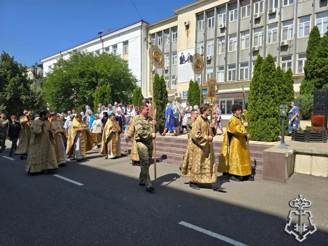 В День Крещения Руси росгвардейцы приняли участие в праздничном молебне (видео)