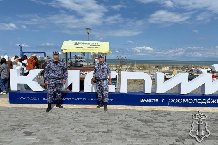 В Дагестане росгвардейцы обеспечили безопасность на молодежном форуме «Каспий»