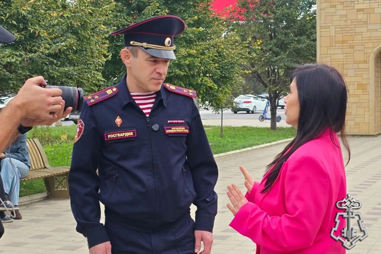 Руководитель вневедомственной охраны региона стал гостем телепередачи «Служа Родине» на дагестанском телевидении