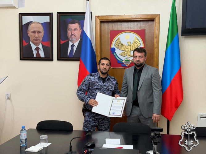 В Избербаше поздравили сотрудников вневедомственной охраны Росгвардии с профессиональным праздником