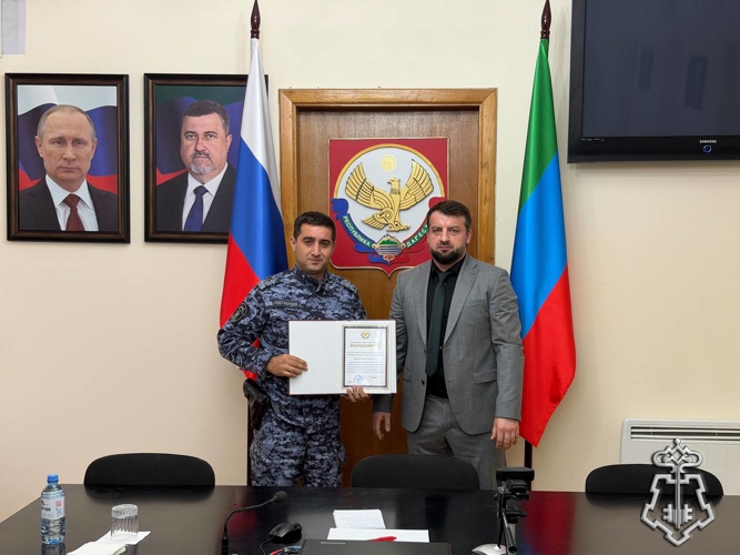 В Избербаше поздравили сотрудников вневедомственной охраны Росгвардии с профессиональным праздником